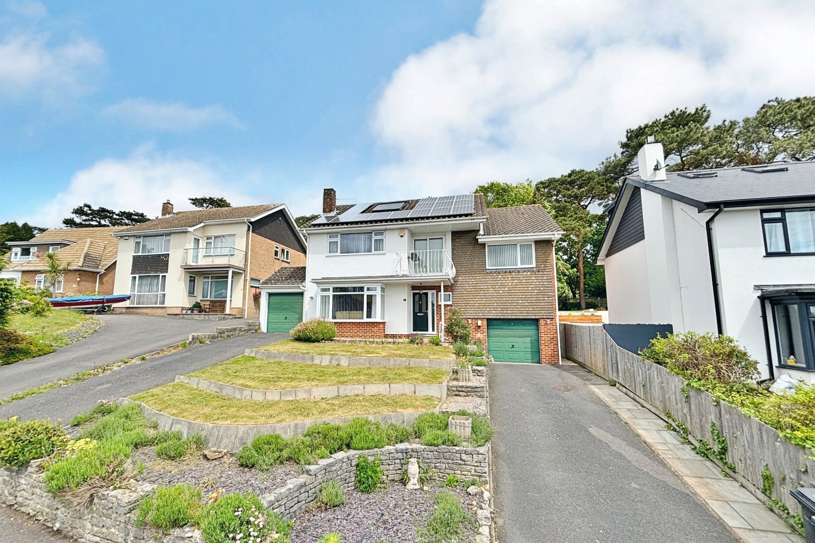 Spacious house for sale Leven Close, Talbot Woods Hardwick Estate