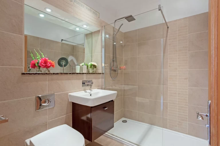 64926_Flat 2, Westbridge Park, 24 West Overcliff Drive Bournemouth - (18)